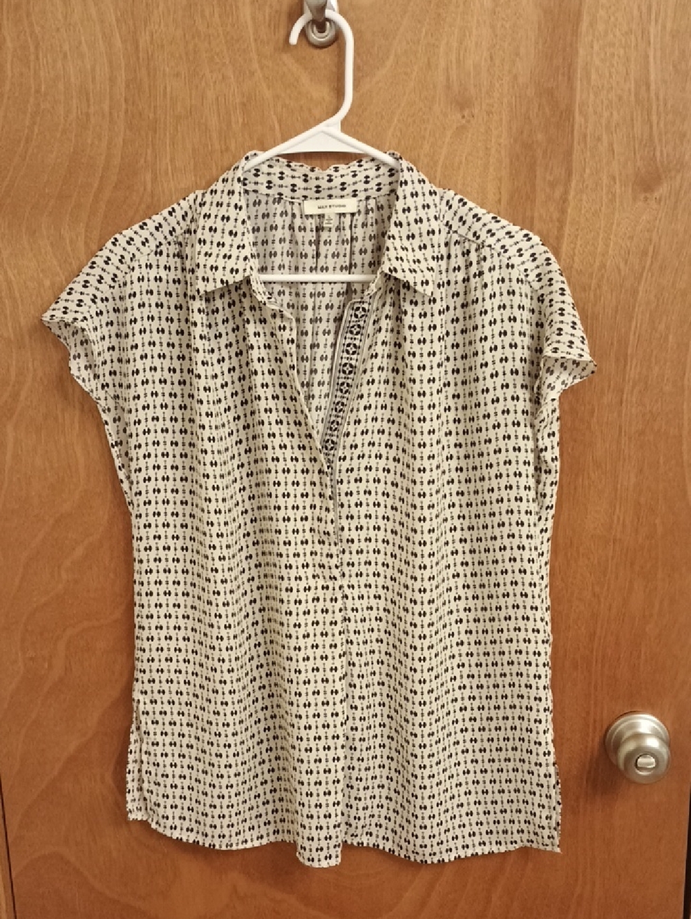 Max Studio Black, Blue and White Cap-Sleeve Printed Blouse